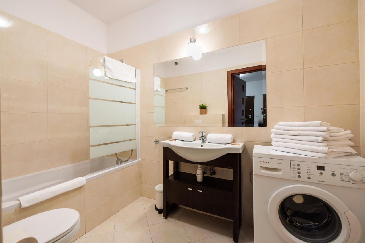 Wola Sunset Apartment Free Parking Варшава Екстер'єр фото