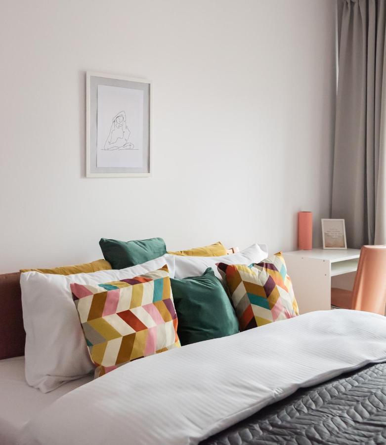 Wola Sunset Apartment Free Parking Варшава Екстер'єр фото
